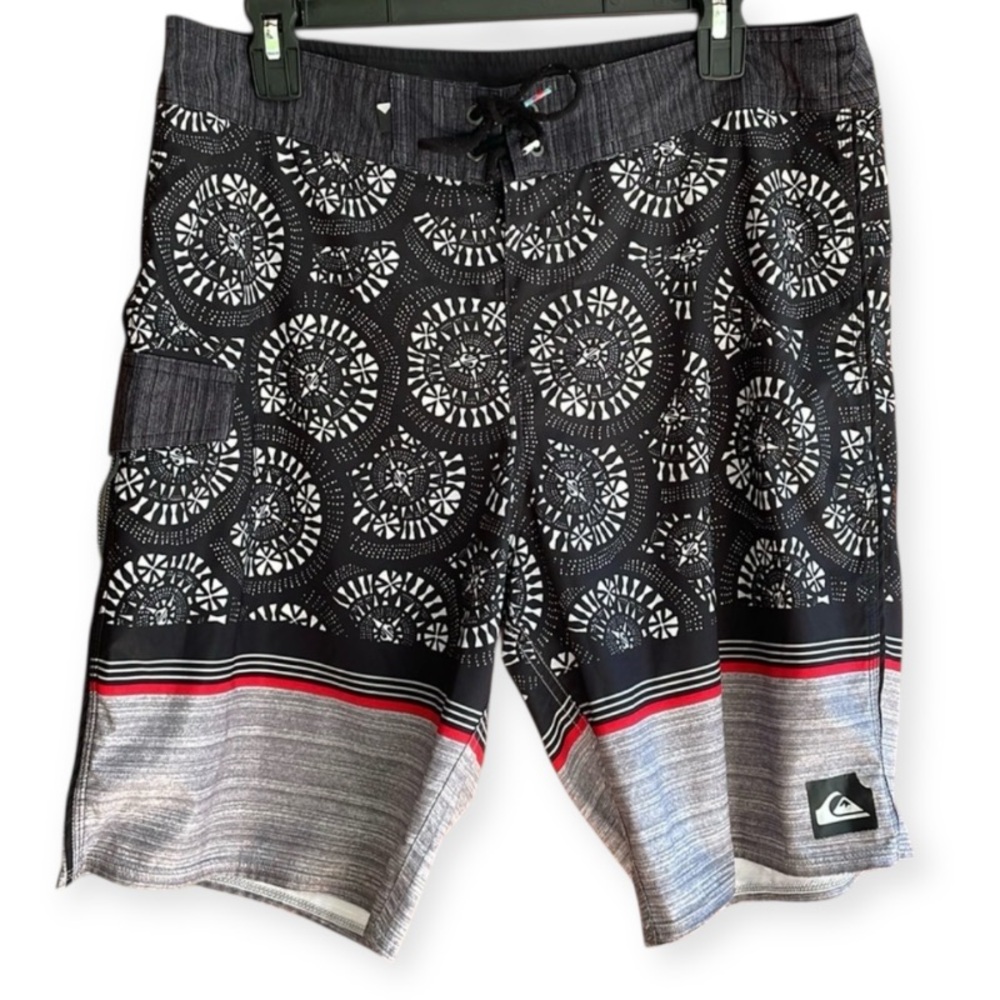 Men's Quiksilver 20" Boardshorts Size 32 Unlined Beach Surf